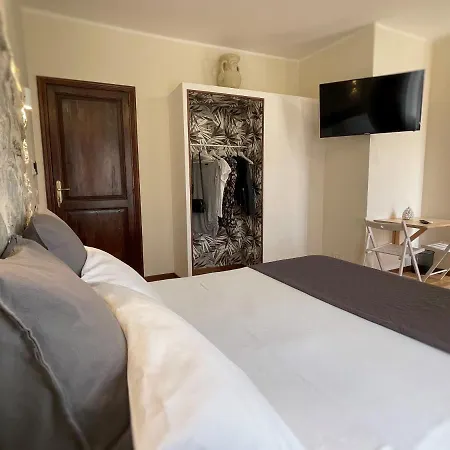 Domus Cuseni Holiday home