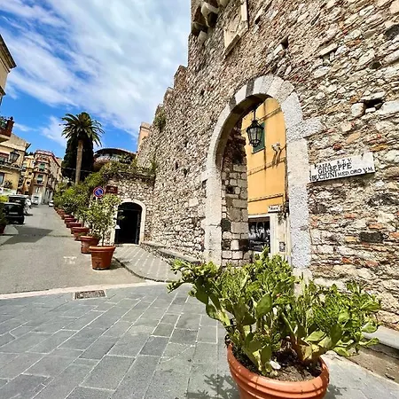 Domus Cuseni Vakantiehuis Taormina